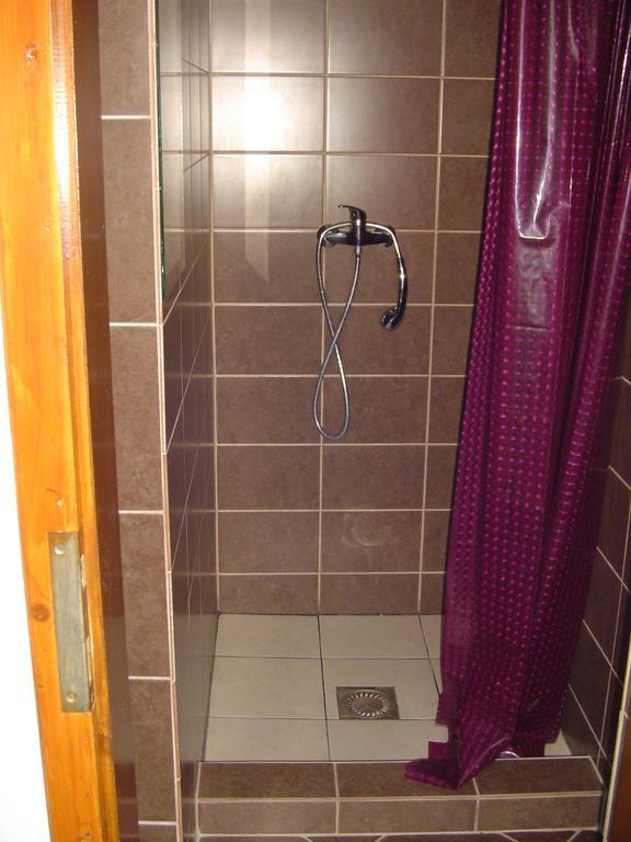 Karavan Štúrovo Exteriör bild